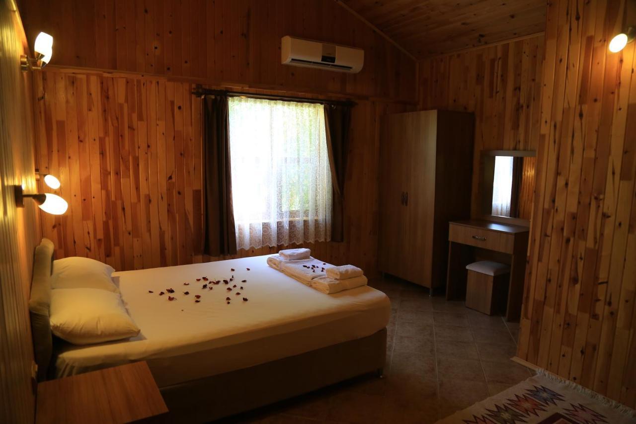 Tunays Pansiyon Bed and Breakfast Çıralı Habitación foto