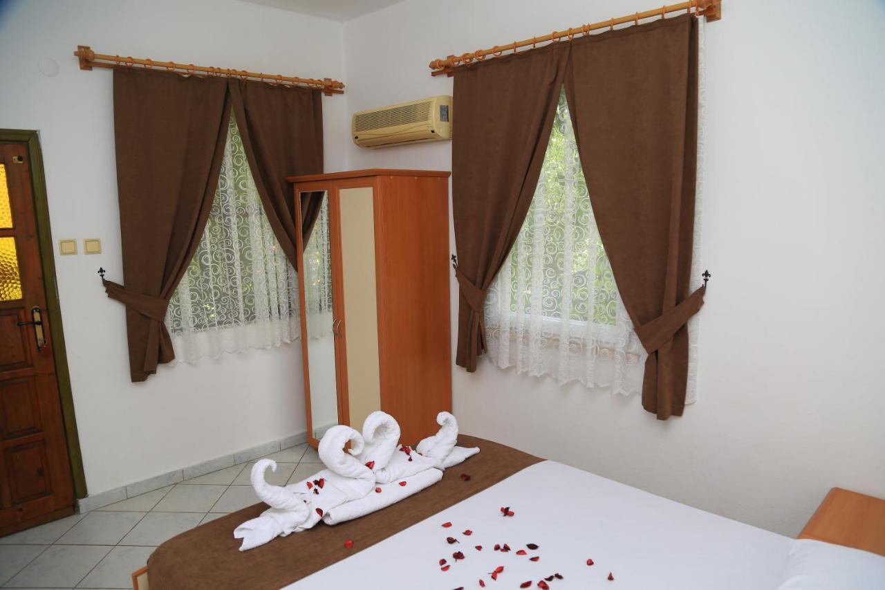 Tunays Pansiyon Bed and Breakfast Çıralı Habitación foto