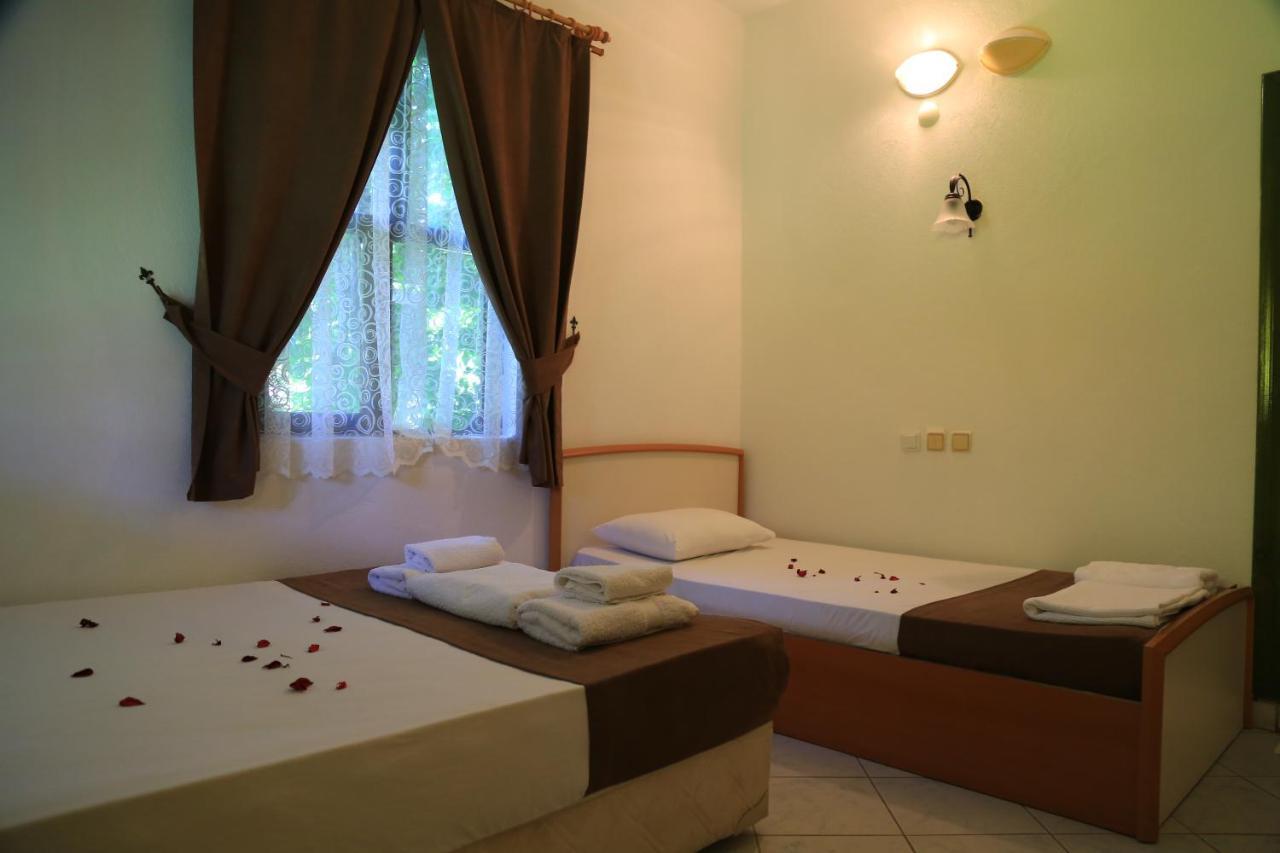 Tunays Pansiyon Bed and Breakfast Çıralı Habitación foto