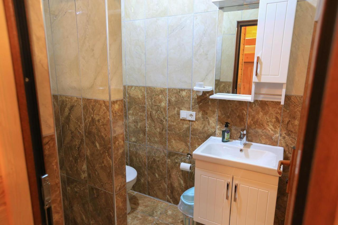 Tunays Pansiyon Bed and Breakfast Çıralı Exterior foto